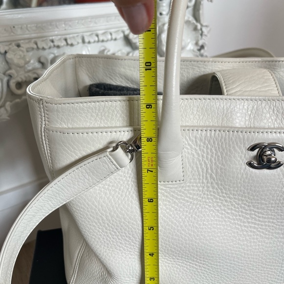 Gorgeous Cerf chanel bag never used - Picture 5 of 13